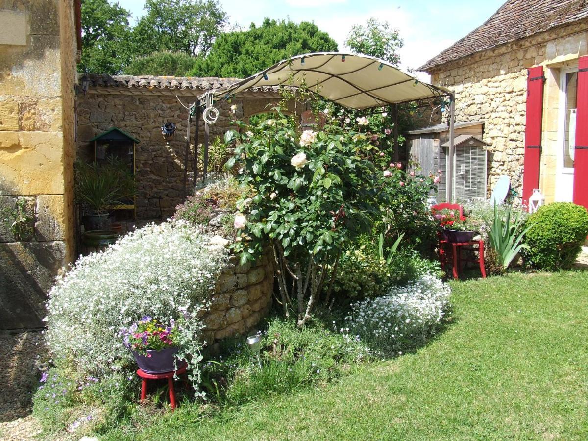 Hotel La Borie du Chevrier à Sainte-Croix-de-Beaumont Extérieur photo